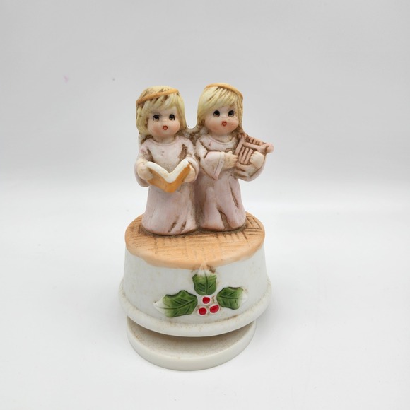 Classic Living Ceramic Musical "Hark! The Herald Angels Sing" Angels w/ Box - Picture 2 of 9